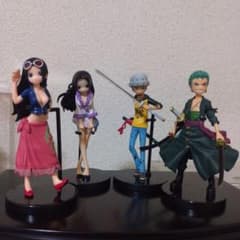 halfage characters ワンピース 4体セットのサムネイル