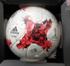 adidas サッカーボール　ロシアコンフェデレーションカップ試合球のサムネイル