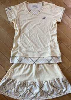 【美品】バボラ テニスウェア セットアップ 淡いイエローのサムネイル