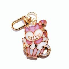 色変わるチシャ猫キーホルダーのサムネイル