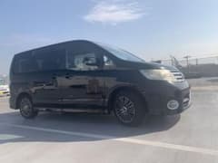 セレナ　禁煙車　ハイウェイスター　2オーナー　純正HDDナビ　電動スライドドアのサムネイル