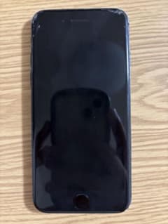 iPhone SE3 128GB ミッドナイト　ディスプレイ枠外・背面割れ iPhone SE3 128GB ミッドナイト ディスプレイ枠外・背面割れ - メルカリ