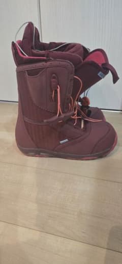 綺麗！！BURTON スノーボードブーツ(女性用)のサムネイル