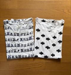 幾何学模様と犬イラストのTシャツ2枚セットのサムネイル
