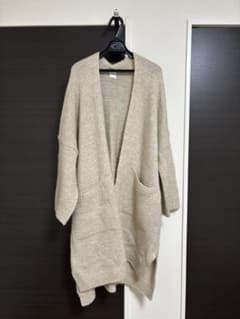 【Isn't She?】ベージュ ロングカーディガンのサムネイル