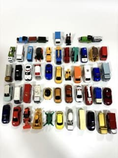 よ*ち様 トミカ まとめ売り　48台のサムネイル