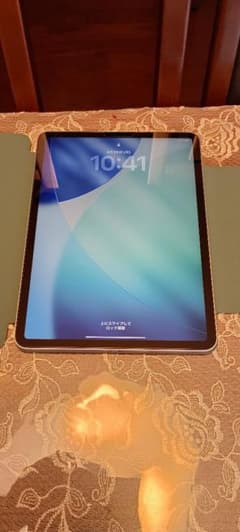 美品！iPad Pro 第3世代（M1） 11インチ 128GB シルバーのサムネイル