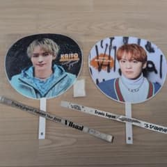 Travis Japan 2026 2025 松倉海斗 うちわ2本と銀テ2本 - メルカリ