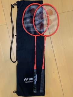 バトミントンラケット2本のサムネイル