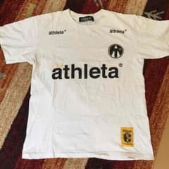アスレタのTシャツのサムネイル