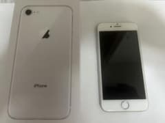 Apple iPhone 8 ホワイト 本体　64G SIMフリー　美品のサムネイル