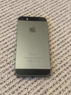 Apple iPhone 5s 16GB 本体 美品のサムネイル