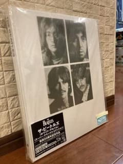 ザ・ビートルズ(ホワイト・アルバム)(スーパー・デラックス) 完全生産限定盤のサムネイル