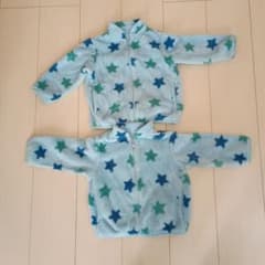 90cm フリースジャケット 2枚セット 星柄 UNIQLO双子　男の子　女の子のサムネイル