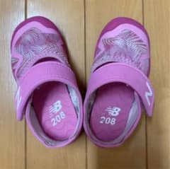 NB ニューバランスサンダル 14cmピンクのサムネイル