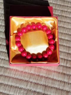 赤いコラール、珊瑚のブレスレット