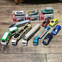 トミカ　ロングトミカ　11台セット＋ジャンク1台のサムネイル
