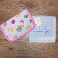 【新品】ローラアシュレイ　タオルハンカチ＆ティッシュマスクケースのサムネイル
