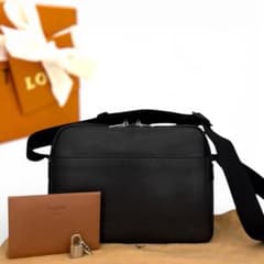 未使用級 ルイヴィトン タイガ リポーター ショルダーバッグ