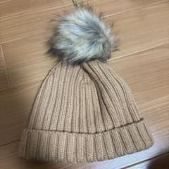ニット帽　ファー付きのサムネイル
