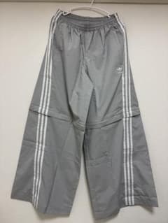 新品 adidas ADILENIUM ワイドパンツ L グレーのサムネイル