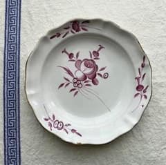 18世紀◆リュネヴィル白釉ローズ絵付け皿サンクレマンムスティエサルグミンヌジアン 18世紀◇リュネヴィル白釉ローズ絵付け皿サンクレマンムスティエ