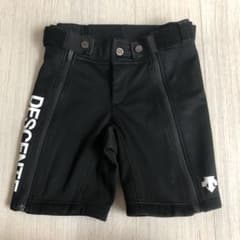 スキー　ハーフパンツ 130 デサントのサムネイル