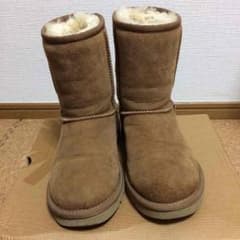 UGG サイズ５ チェスナット ショートのサムネイル