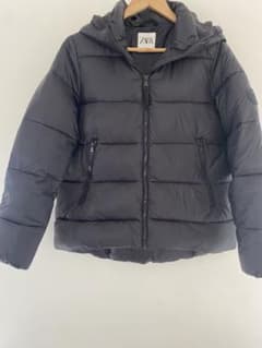 ZARA  フード付き　中綿ジャケットのサムネイル