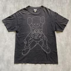 Vintage KAWS Companion VS Astroboy Tシャツ