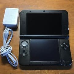3DS LL シルバー & モンスターハンター4Gデータ有りのサムネイル