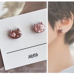 ハンドメイドピアス ねこ ネコ 猫 ピンク ラメのサムネイル