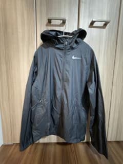【年末まで出品します】NIKE ウィンドブレーカー ブラックのサムネイル