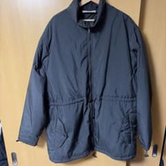 ESSENTIALS ブラック ダウンコートのサムネイル