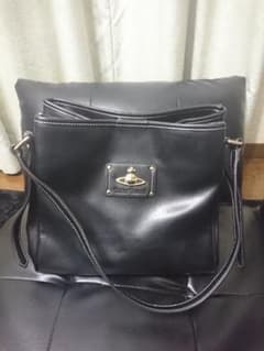 vivienne westwood バッグのサムネイル