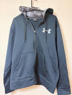 UNDER ARMOUR ジップアップパーカー　裏起毛のサムネイル