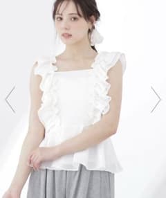 今期 新品　PROPORTION BODY DRESSING フリルブラウスのサムネイル