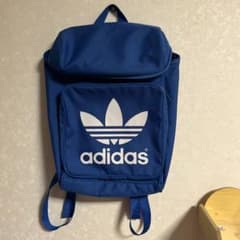 アディダスadidasバックパック、リュックサックのサムネイル