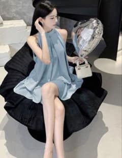SHEIN ホルターネック フリルスカート セットアップ ワンホン ブルーのサムネイル