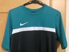 NIKE DRY FIT シャツのサムネイル