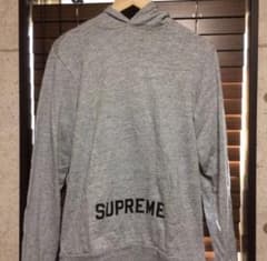 supreme パーカーのサムネイル