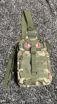 DRESS メッセンジャーバッグ 2.0 フィッシングバッグ（マルチカモ）のサムネイル