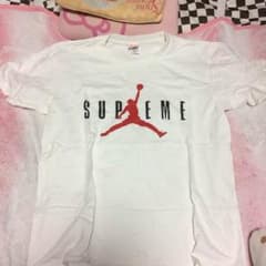 Tシャツのサムネイル
