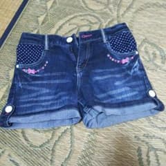 ショートパンツのサムネイル