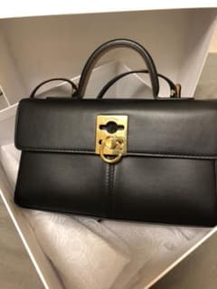 ローラ様専用【値下げ中】CAFUNE(カフネ) スタンスウォレット ブラックのサムネイル