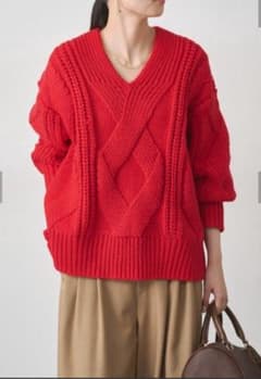 今期　新品　LOUNGE DRESS ラウンジドレス　ケーブルVニット　赤のサムネイル