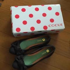 COCUEのパンプスのサムネイル