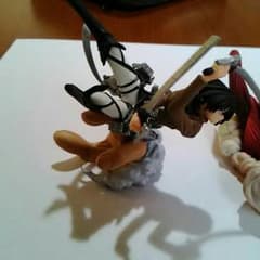 進撃の巨人のフィギュアのサムネイル