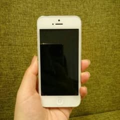 iPhone5 本体 16GB ホワイト SoftBank ★美品★のサムネイル