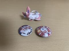ニンフィア　フィギュアとピンバッジセットのサムネイル